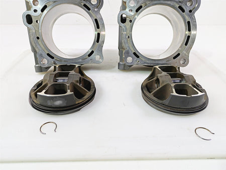 2020 KTM 1290 Super Adventure R Cylinder Jug Piston Set 6173003810024 {{ shop.shopifyCountryName }} - Mototech271