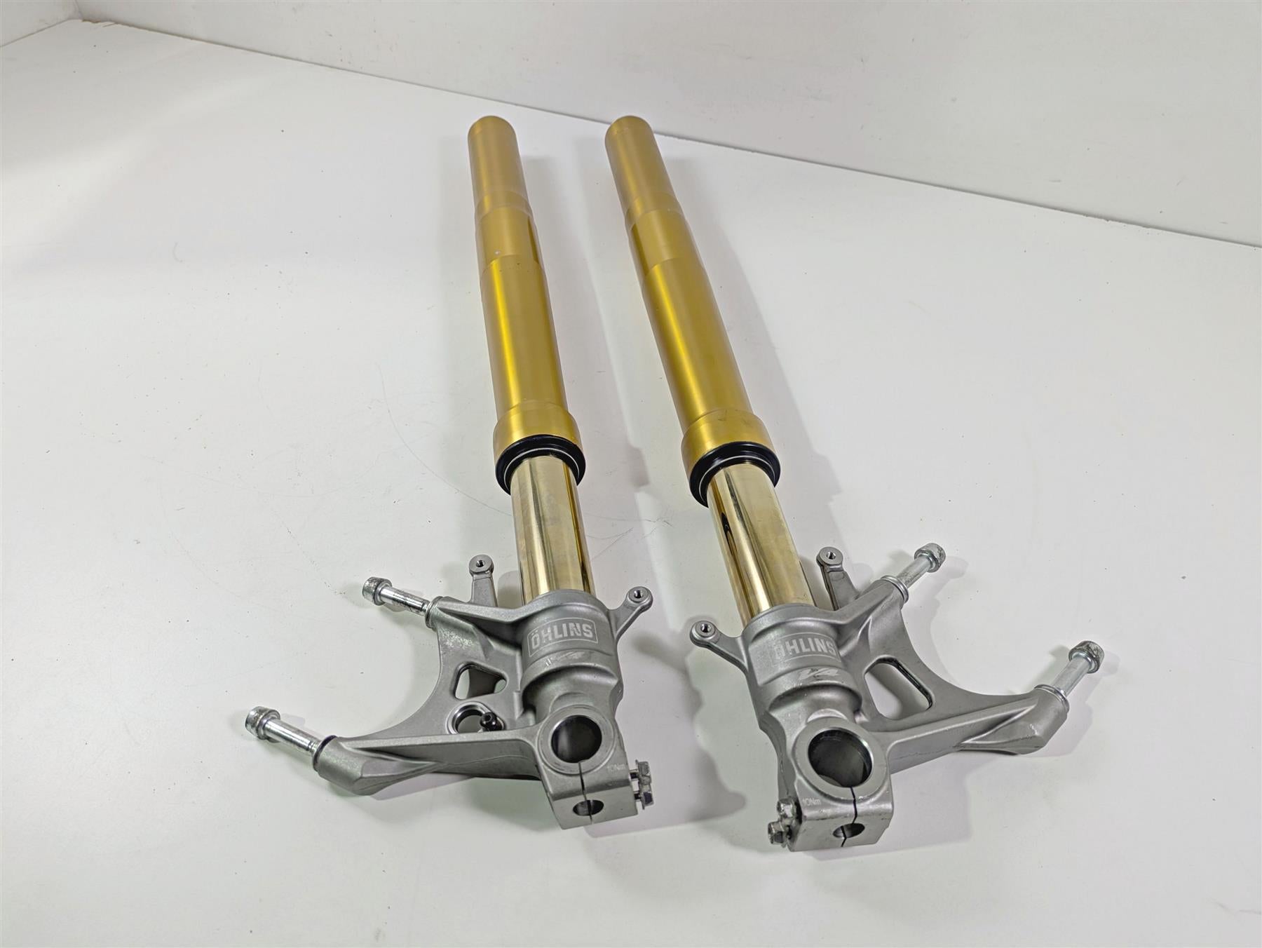 2017 Aprilia RSV 1100 Tuono V4 Factory Straight Ohlins Front Shock Set 2B003406 {{ shop.shopifyCountryName }} - Mototech271