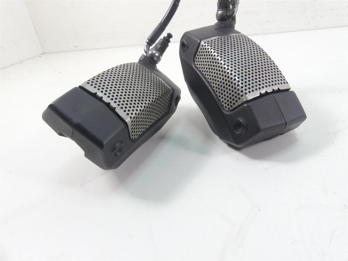 2013 Harley Touring FLTRX Road Glide Front Brake Caliper Set 43027-08 44023-08 {{ shop.shopifyCountryName }} - Mototech271