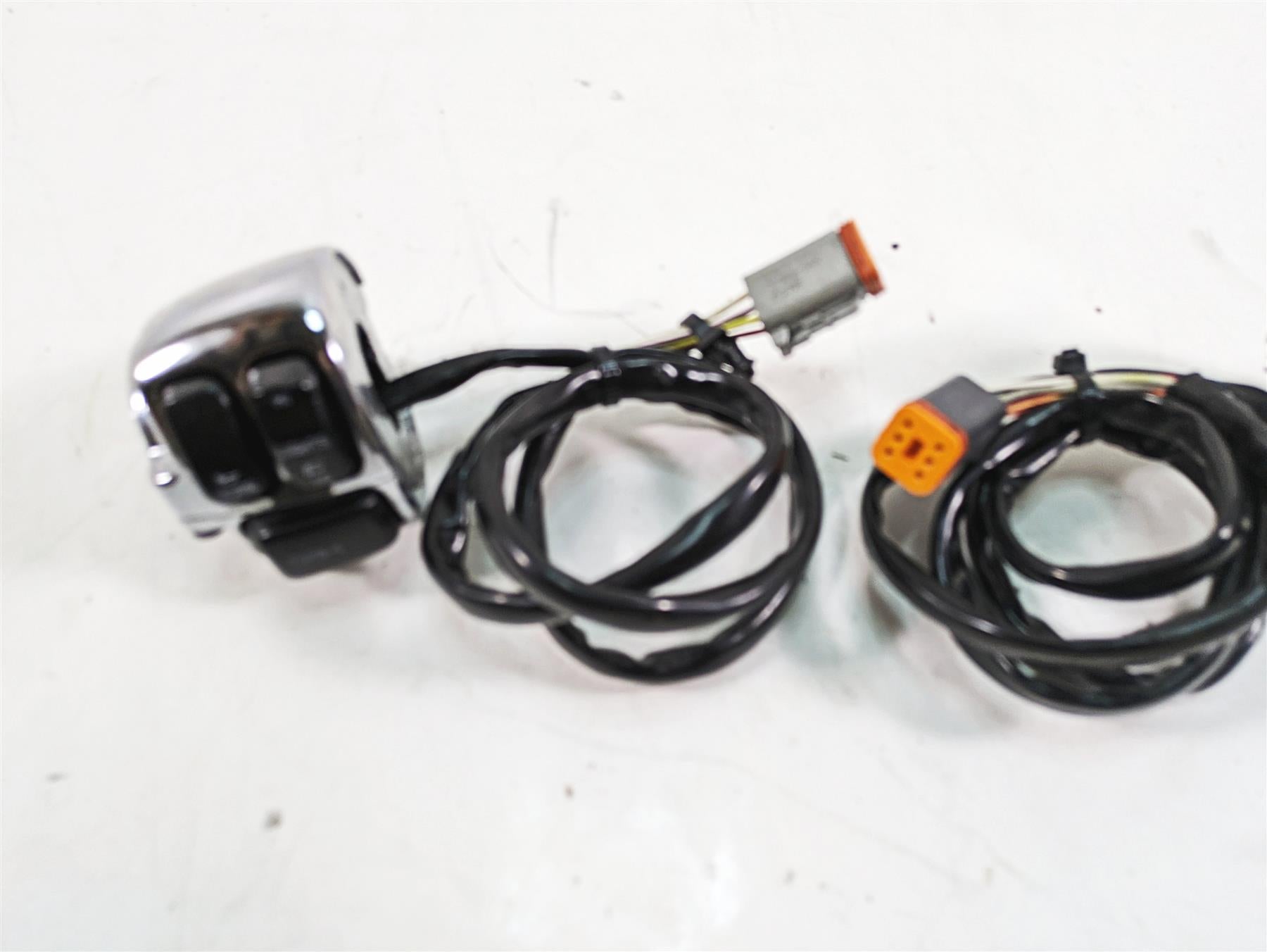 1999 Harley Dyna FXDL Low Rider Right Left Chrome Hand Control Switch 71684-06A {{ shop.shopifyCountryName }} - Mototech271