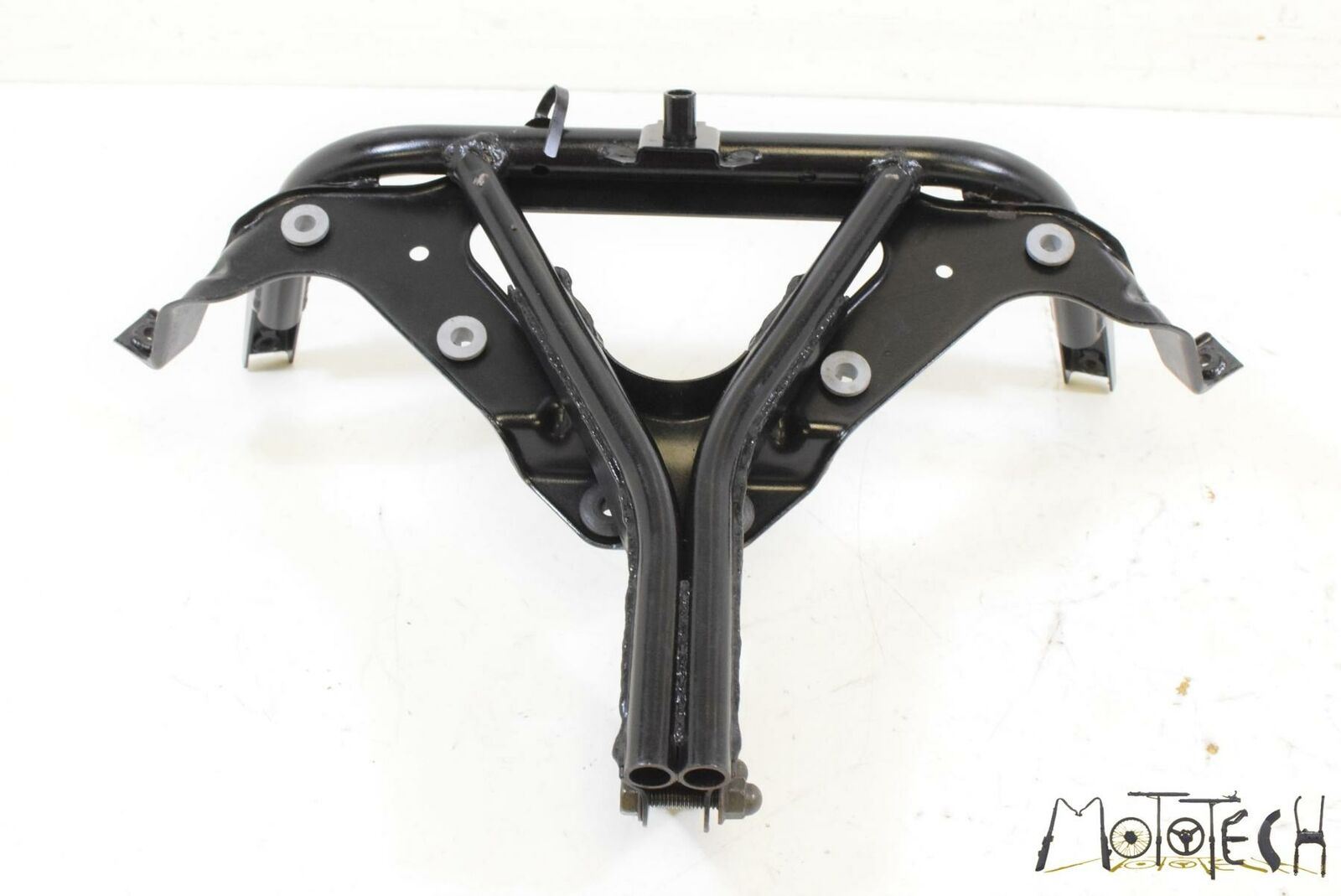 2005 Kawasaki ZZR1200 ZX1200 Front Main Stay Subframe Bracket 11052-1675 {{ shop.shopifyCountryName }} - Mototech271