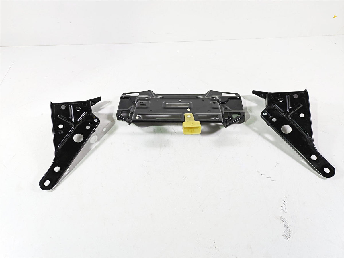 2020 Harley Touring FLHT Electra Glide Front Fairing Mounting Hardware 57000169A {{ shop.shopifyCountryName }} - Mototech271