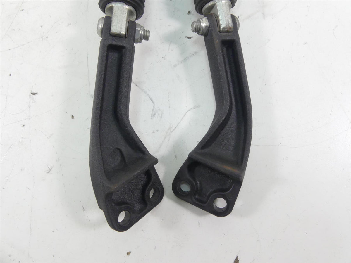 2015 Harley FXDF Dyna Fat Bob Rear Footpeg Foot Rest Set 49224-06A 49230-06 {{ shop.shopifyCountryName }} - Mototech271