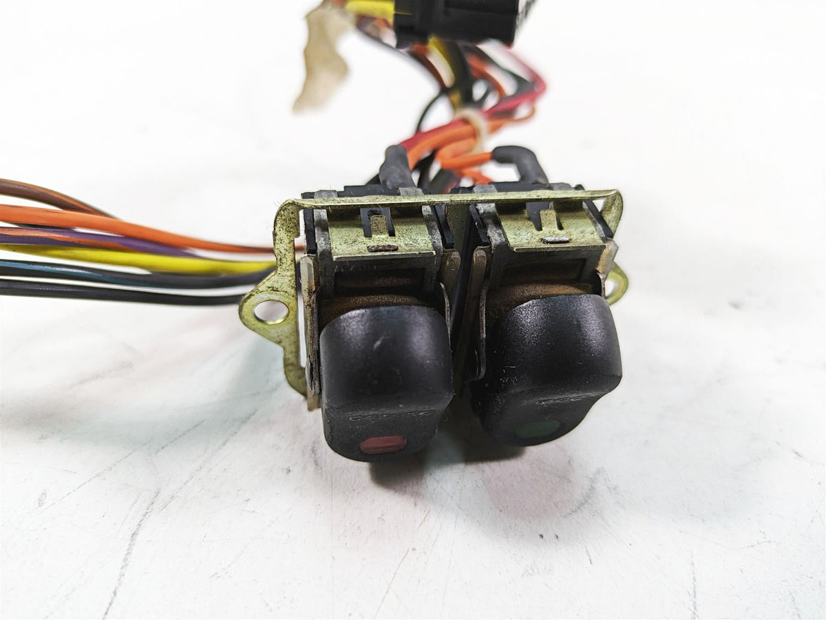 2010 Harley Touring FLHTCU Electra Glide Auxiliary Switch Set 70271-98 {{ shop.shopifyCountryName }} - Mototech271