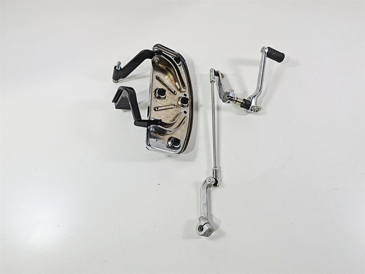 2018 Harley Touring FLHTCU Electra Glide Left Rider Floor Board & Shifter 50621-06-Mototech271