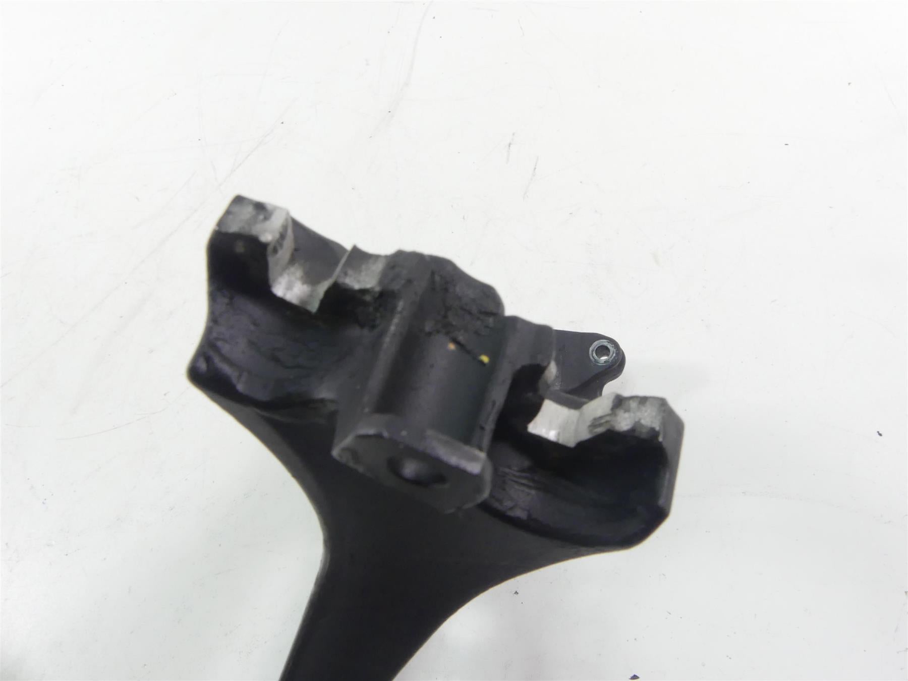 2018 Honda CBR1000 RR SC77 Front Fairing Stay Support Bracket 64501-MKF-D40 {{ shop.shopifyCountryName }} - Mototech271