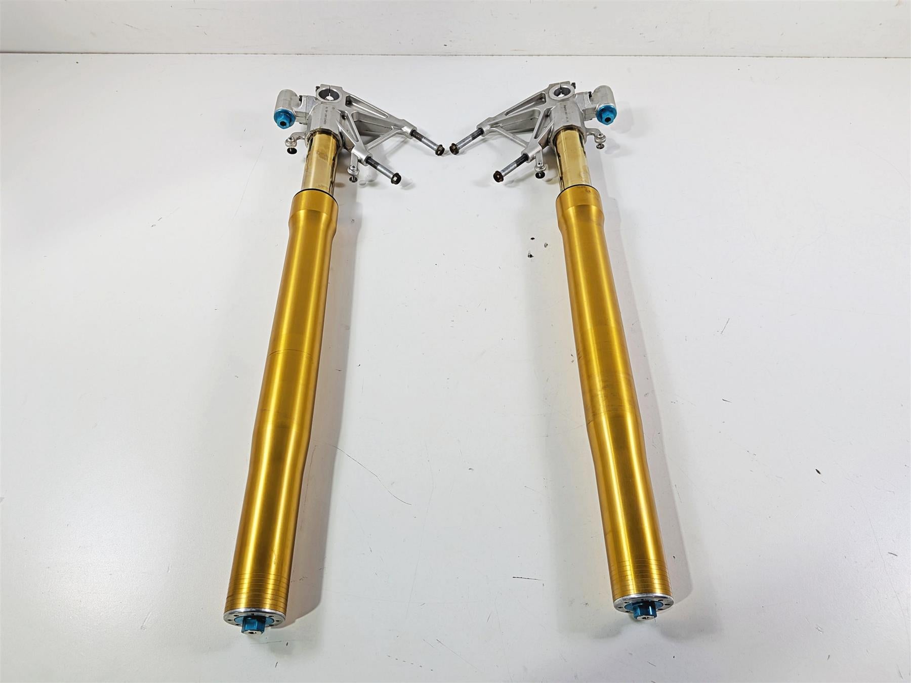2008 Aprilia RSVR 1000 Factory Ohlins Front Fork Leg Set AP8163062 AP8163063 {{ shop.shopifyCountryName }} - Mototech271