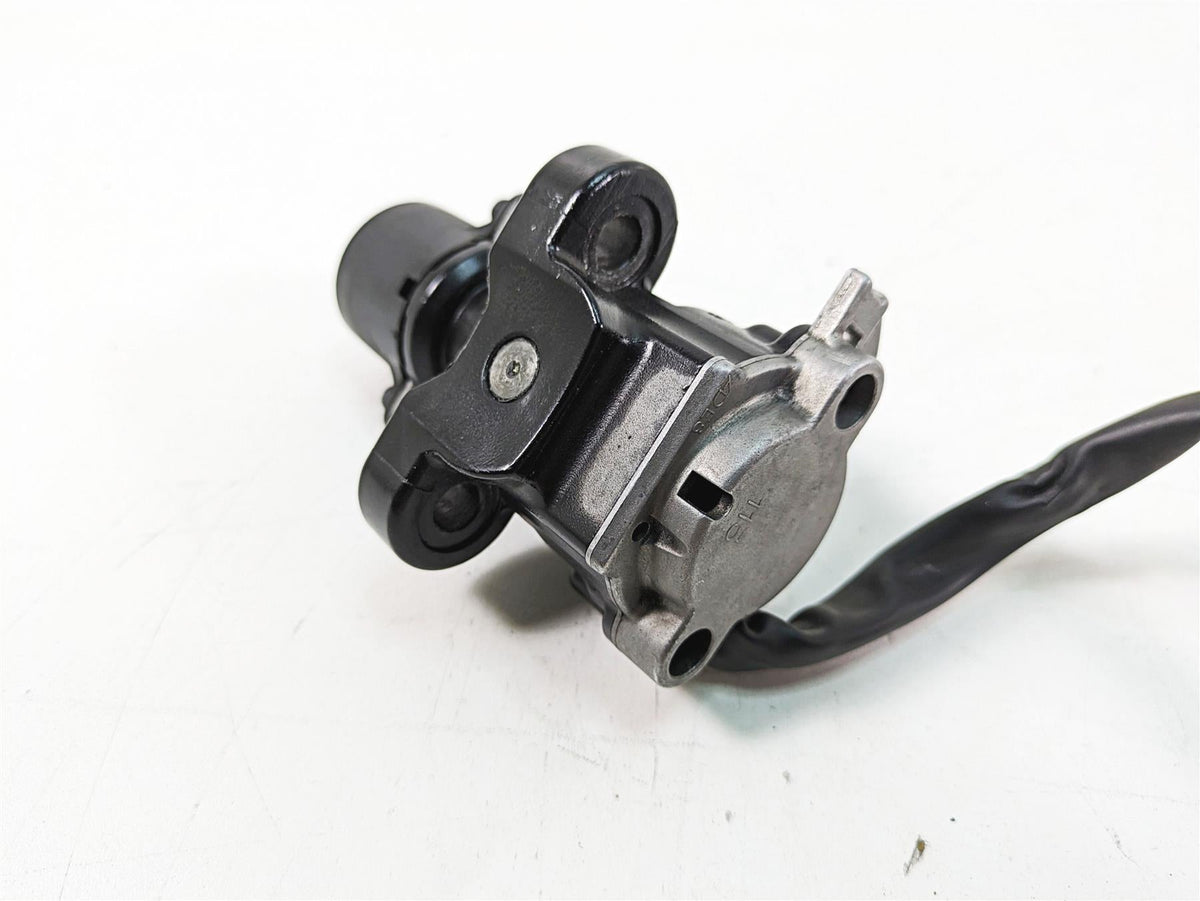 2009 Suzuki GSXR750 K9 Ignition Switch Key Lock Set 37101-40820 37101-40822 {{ shop.shopifyCountryName }} - Mototech271