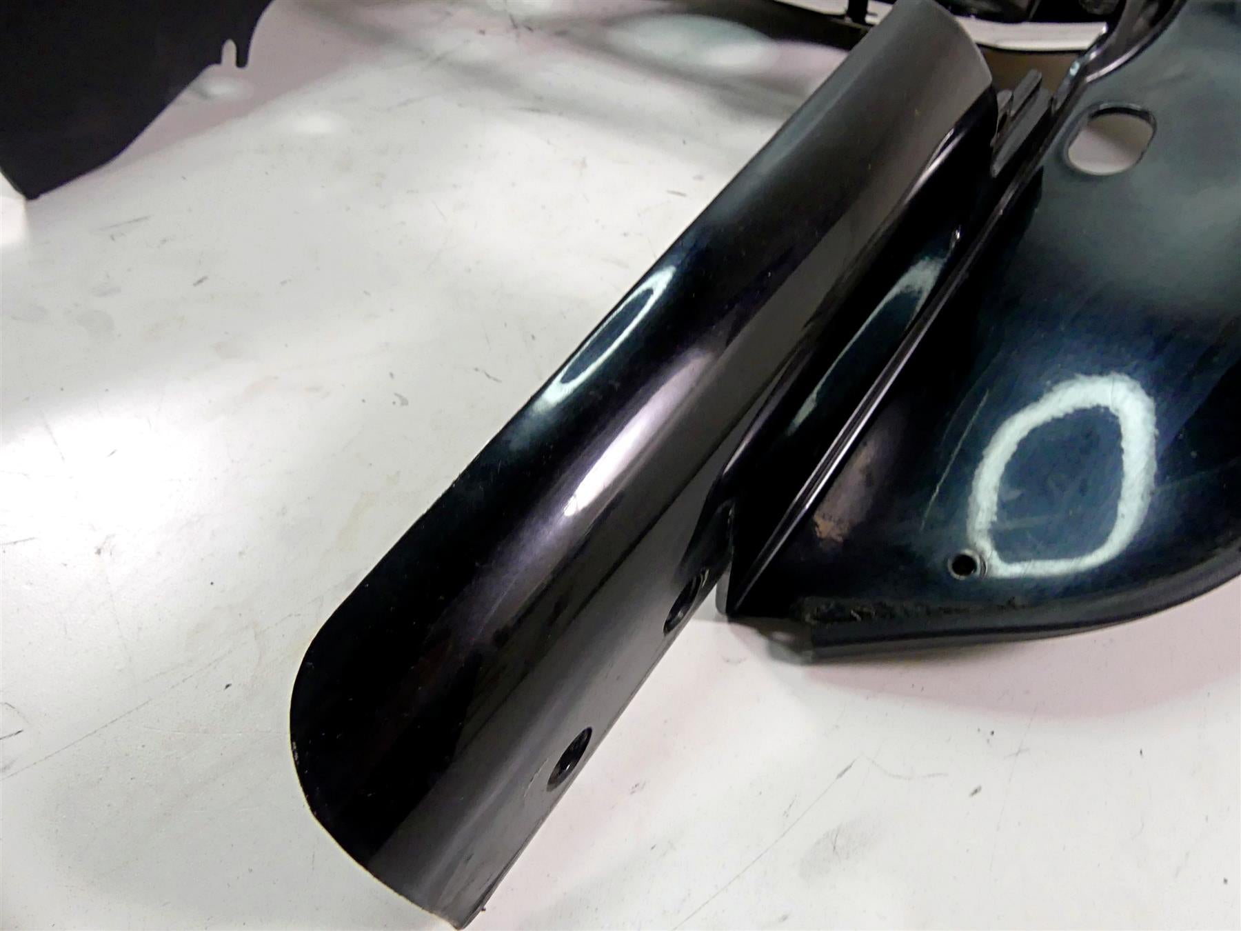 2006 Harley Touring FLHTCU SE E-Glide Inner Fairing & Speaker Set 58546-06 {{ shop.shopifyCountryName }} - Mototech271