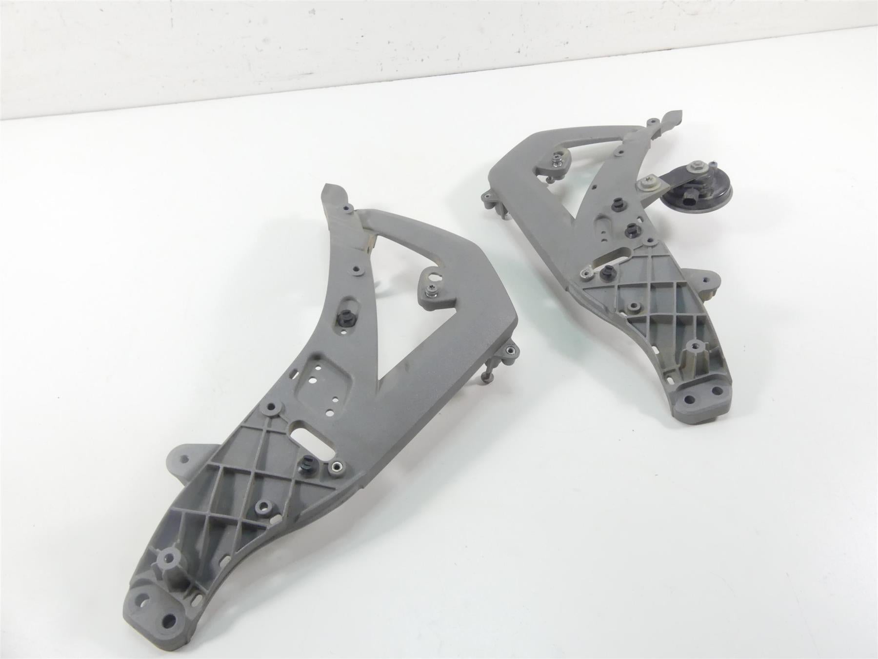 2019 BMW R1250GS K50 Front Left Right Panel Carrier Stay Set 46639480892 {{ shop.shopifyCountryName }} - Mototech271