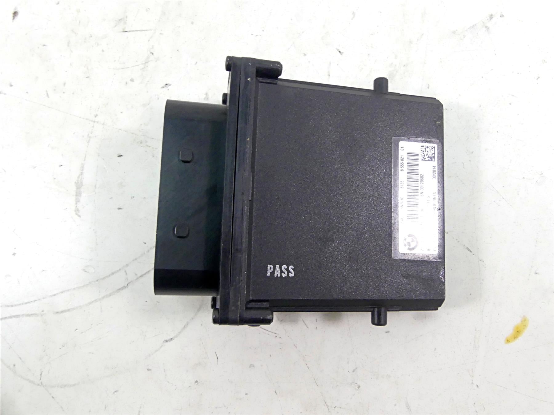 2015 BMW R1200GS GSW K50 Esa Dynamic Suspension Control Module 61358555021 {{ shop.shopifyCountryName }} - Mototech271