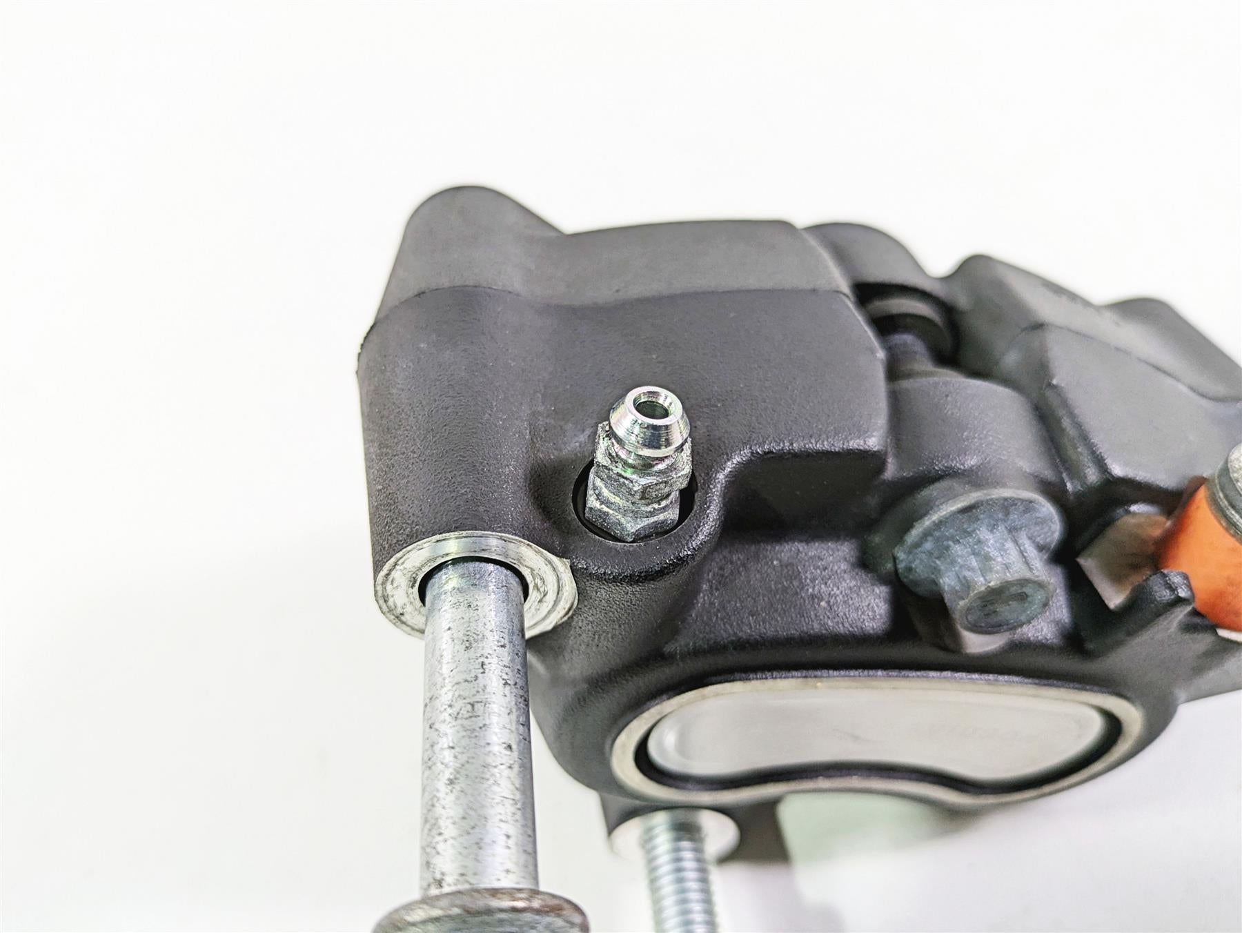 2017 Harley Dyna FXDB Street Bob Front Brake Caliper 41300001 {{ shop.shopifyCountryName }} - Mototech271