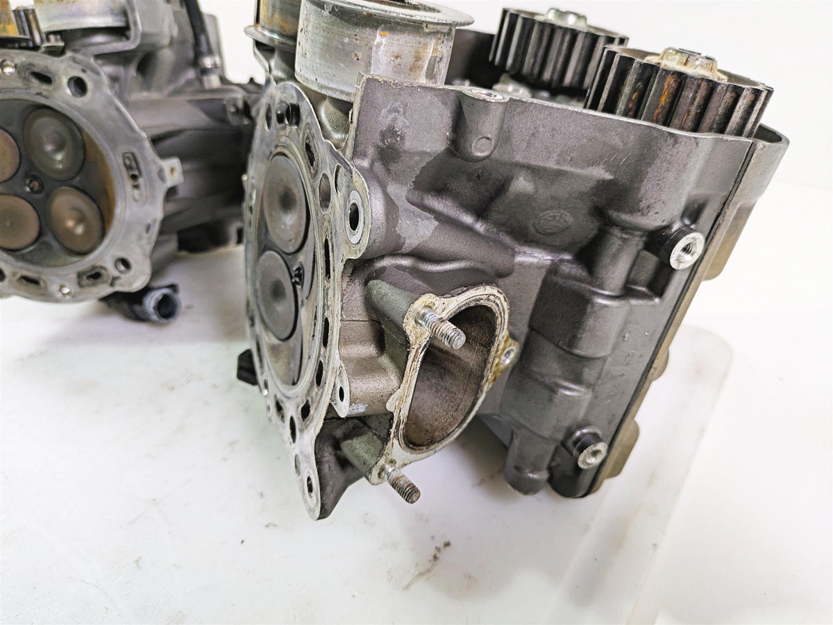 2012 Ducati Streetfighter 848 Cylinderhead Cylinder Heads 30123301AB 30122782AB {{ shop.shopifyCountryName }} - Mototech271