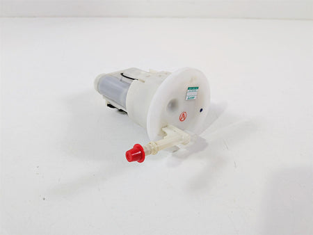 2016 Yamaha YZF R1 RN32 Fuel Gas Petrol Pump - Tested 2CR-13907-00-00 {{ shop.shopifyCountryName }} - Mototech271
