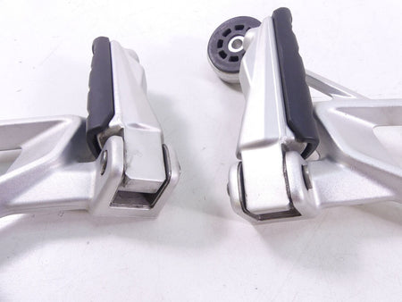 2016 BMW R1200RS K54 Passenger Footpeg Foot Peg Rest Set 46718540798 46718540799 {{ shop.shopifyCountryName }} - Mototech271