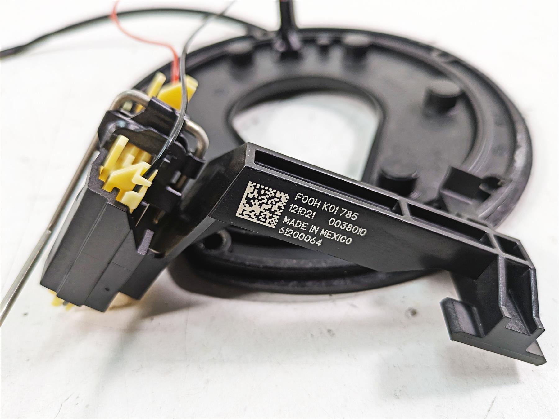 2022 Harley RA1250 S Pan America Fuel Gas Petrol Level Sender 61200064 61200068 {{ shop.shopifyCountryName }} - Mototech271