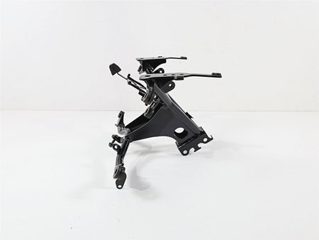 2025 Yamaha YZF R7 Straight Front Stay Holder Carrier Mount BEB-28356-00-00 {{ shop.shopifyCountryName }} - Mototech271