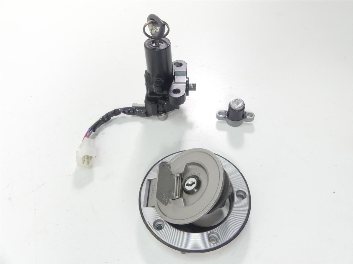 2009 Yamaha XV1700 Road Star Warrior Ignition Switch + Key -Read 5PX-82501-10-00 {{ shop.shopifyCountryName }} - Mototech271