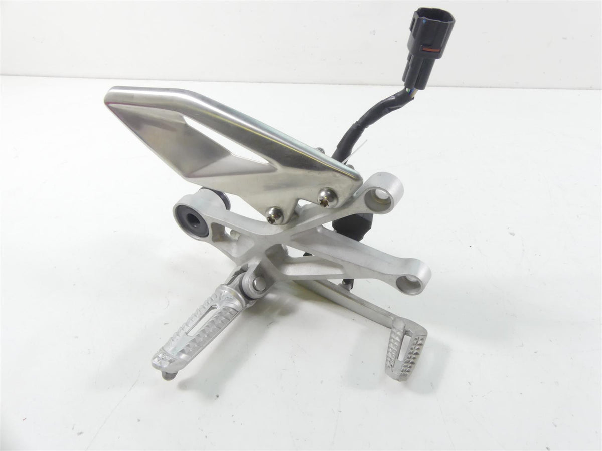 2018 Triumph Street Triple 765RS Right Rider Footpeg & Brake Pedal T2081464 {{ shop.shopifyCountryName }} - Mototech271