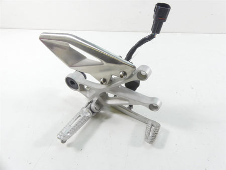 2018 Triumph Street Triple 765RS Right Rider Footpeg & Brake Pedal T2081464 {{ shop.shopifyCountryName }} - Mototech271