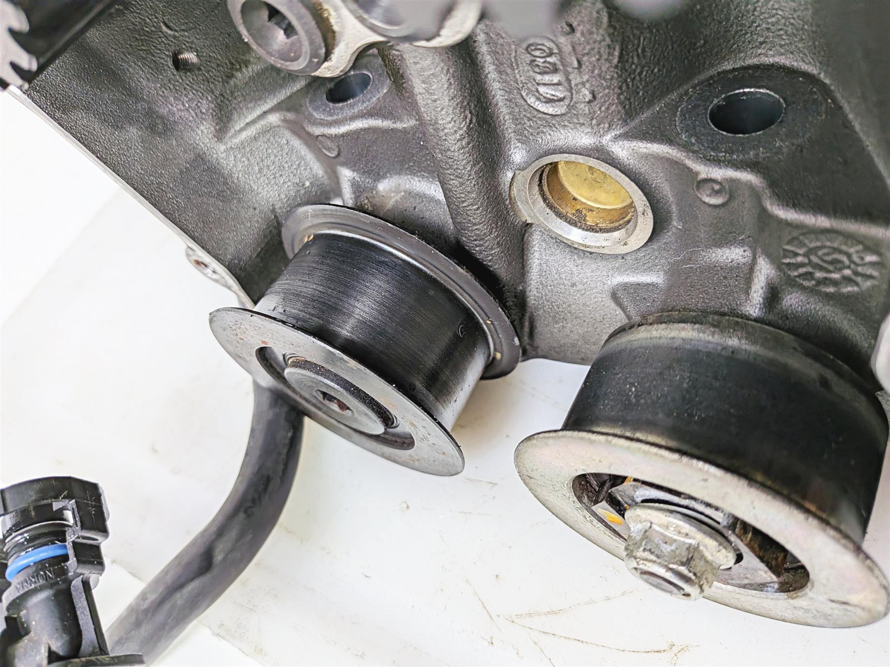 2016 Ducati Hypermotard 939 SP Front Rear Cylinder Head Set 30124081A 30124071B-Mototech271