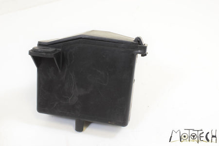 1982 Yamaha XS650 S Storage Tool Box Container 5V4-21258-00-00 {{ shop.shopifyCountryName }} - Mototech271