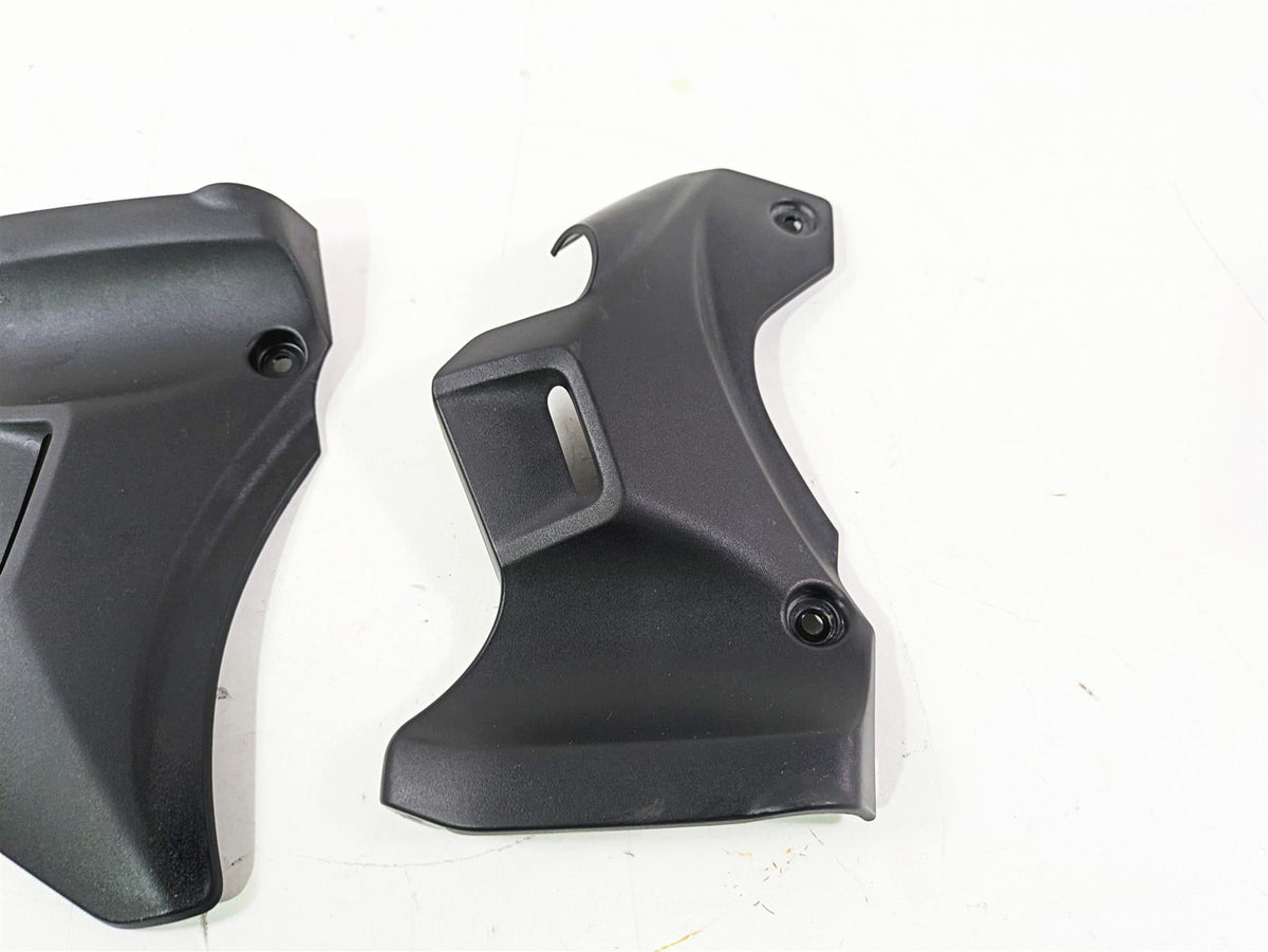 2022 Kawasaki ZR900RS Cafe Neck Frame Cover Fairing Set 14093-0621 14093-0620 {{ shop.shopifyCountryName }} - Mototech271