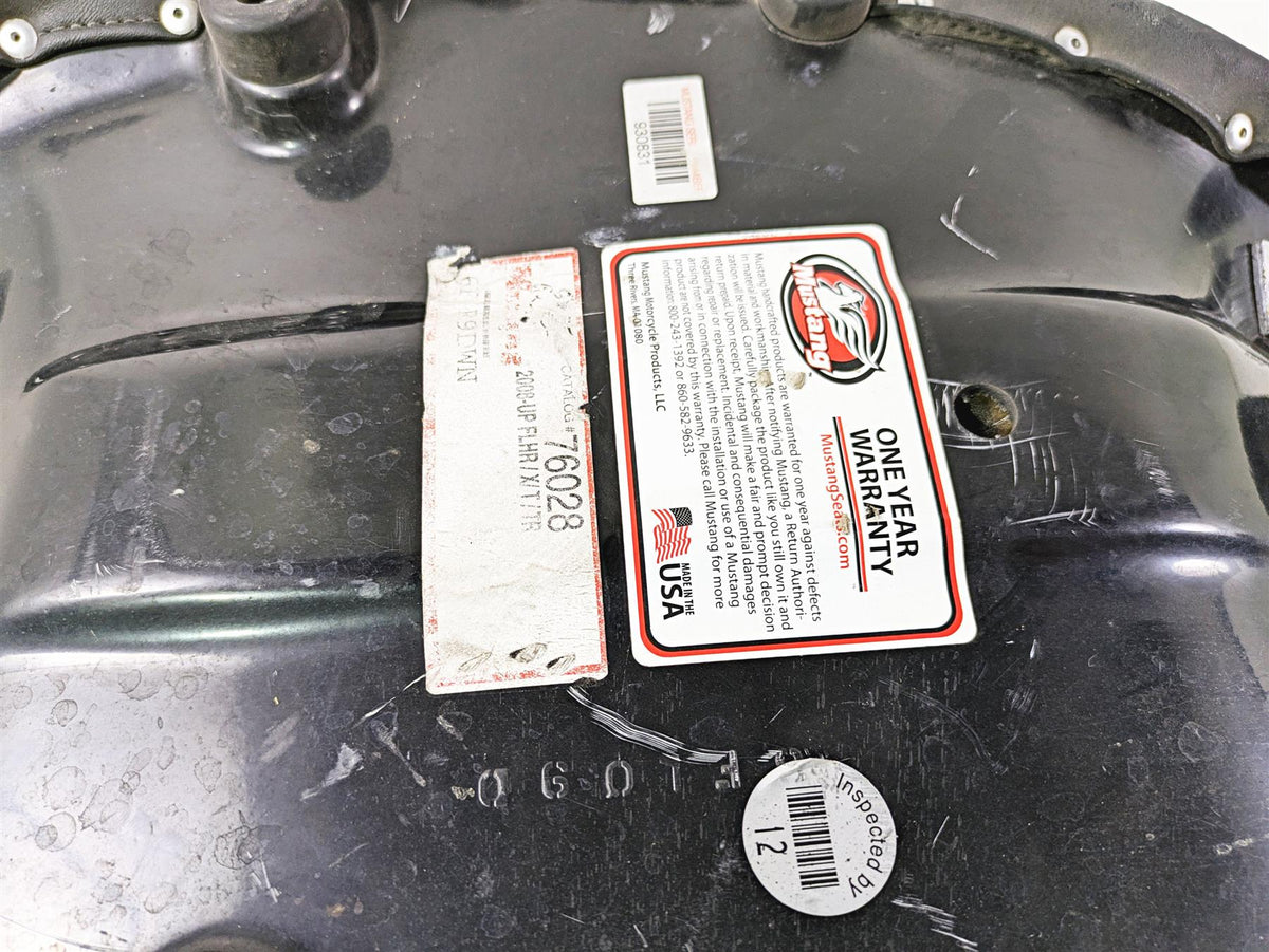 2008 -UP Harley Touring FLHR / X / T / TR Mustang Seat Saddle Set 76028 {{ shop.shopifyCountryName }} - Mototech271