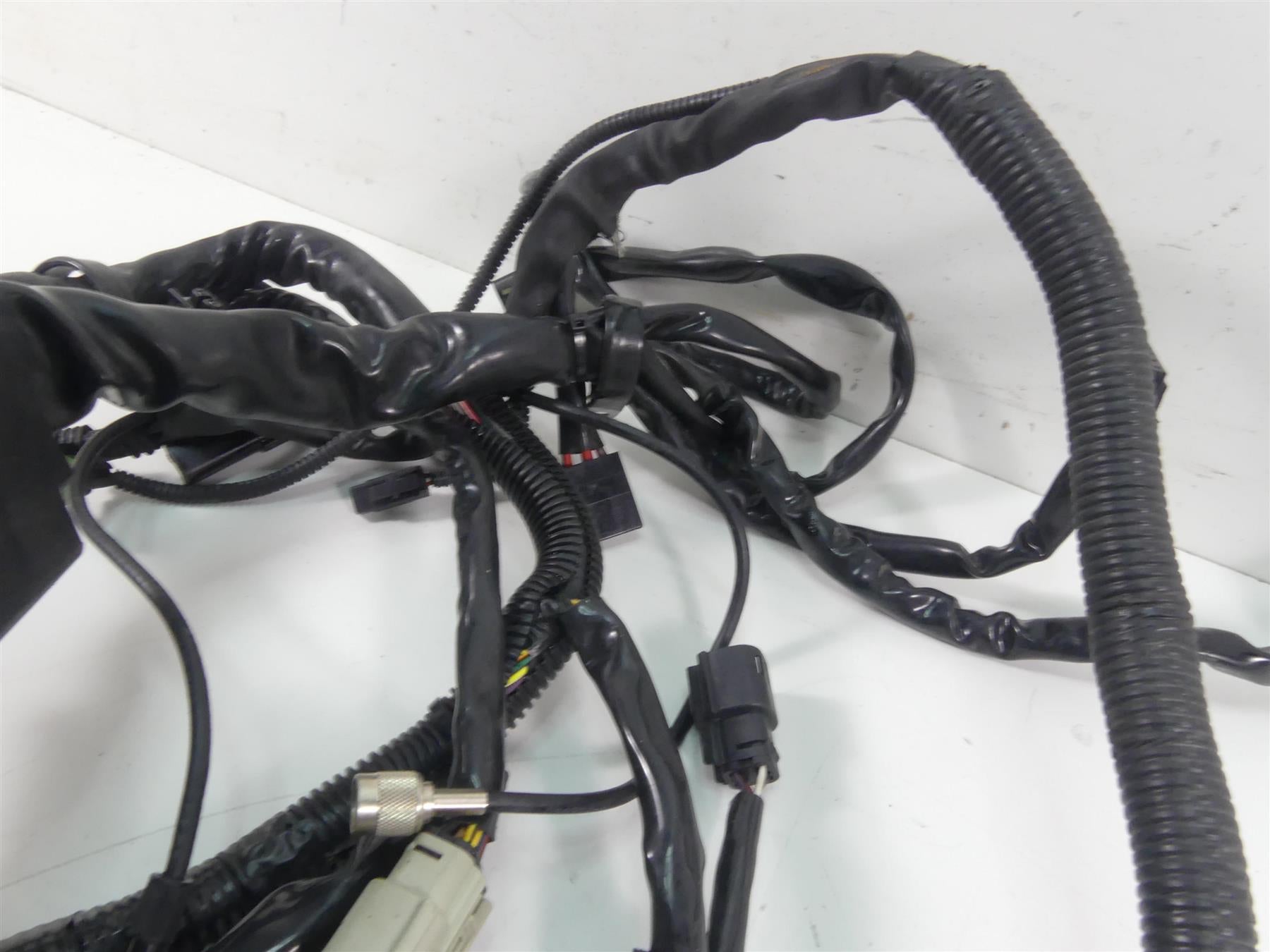 2012 Harley Touring FLHTK Electra Glide Main Wiring Harness Loom Abs 69200304 {{ shop.shopifyCountryName }} - Mototech271