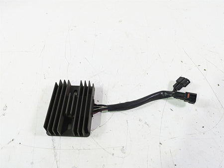 2016 Suzuki GSXR1000 Rectifier Voltage Regulator SH811AA 32800-47H00 {{ shop.shopifyCountryName }} - Mototech271