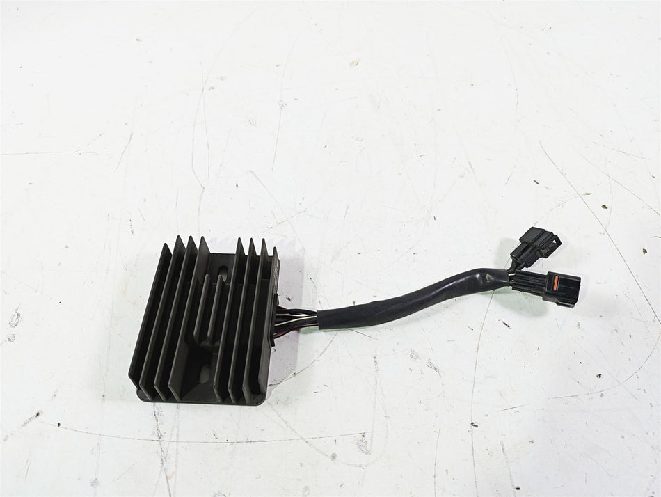 2016 Suzuki GSXR1000 Rectifier Voltage Regulator SH811AA 32800-47H00 {{ shop.shopifyCountryName }} - Mototech271