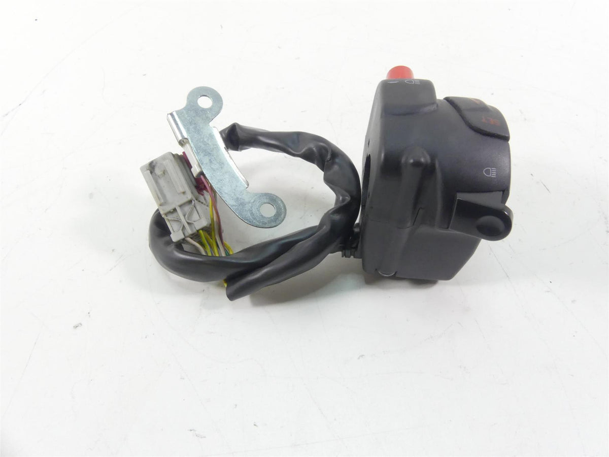 2018 Mv Agusta Brutale 800 RR Left Turn Signal Control Switch - Read 8000C2420 {{ shop.shopifyCountryName }} - Mototech271