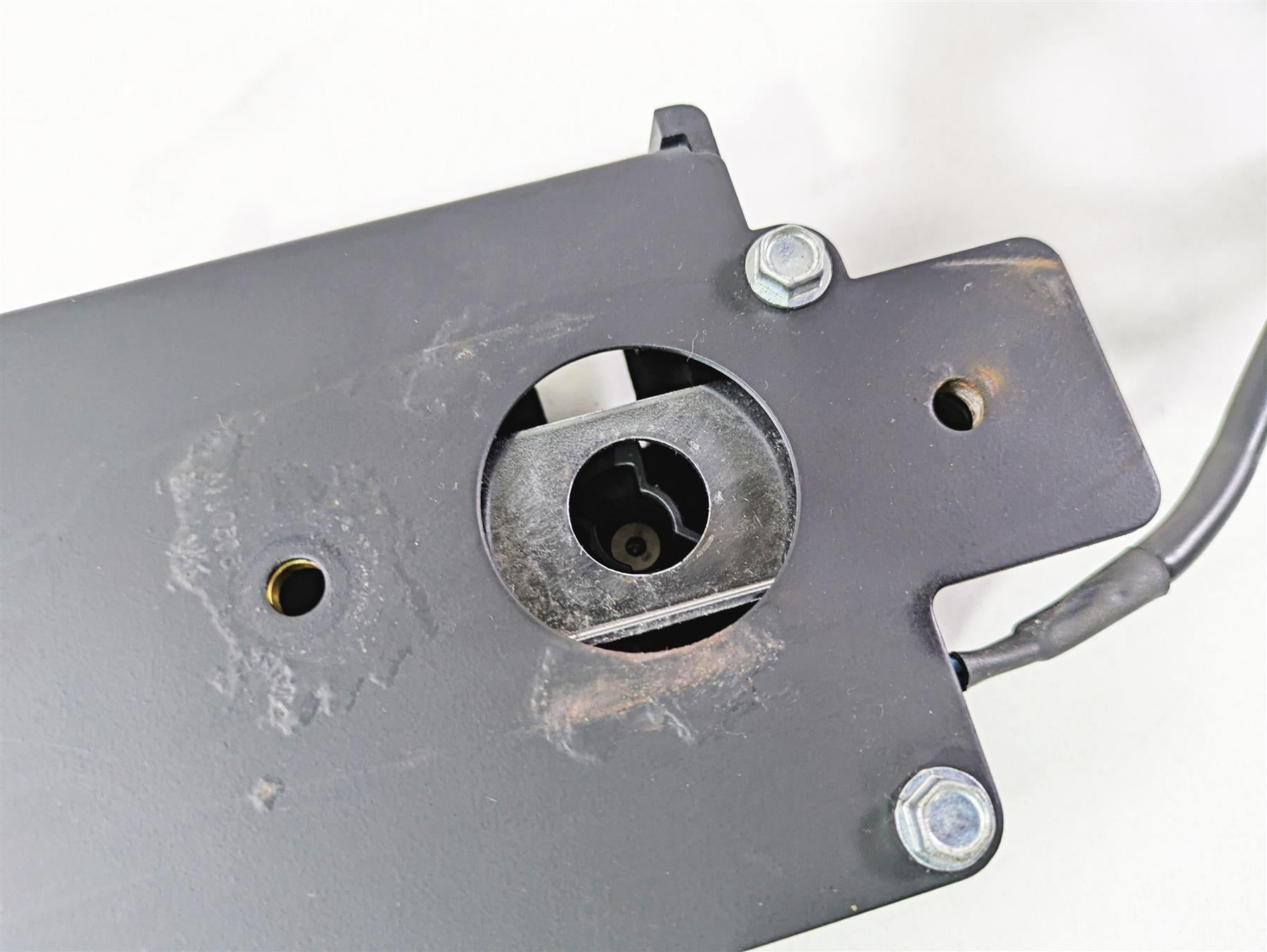 2017 Indian Chieftain Limited Right Bag Lock Control Module Lock 4017838 {{ shop.shopifyCountryName }} - Mototech271