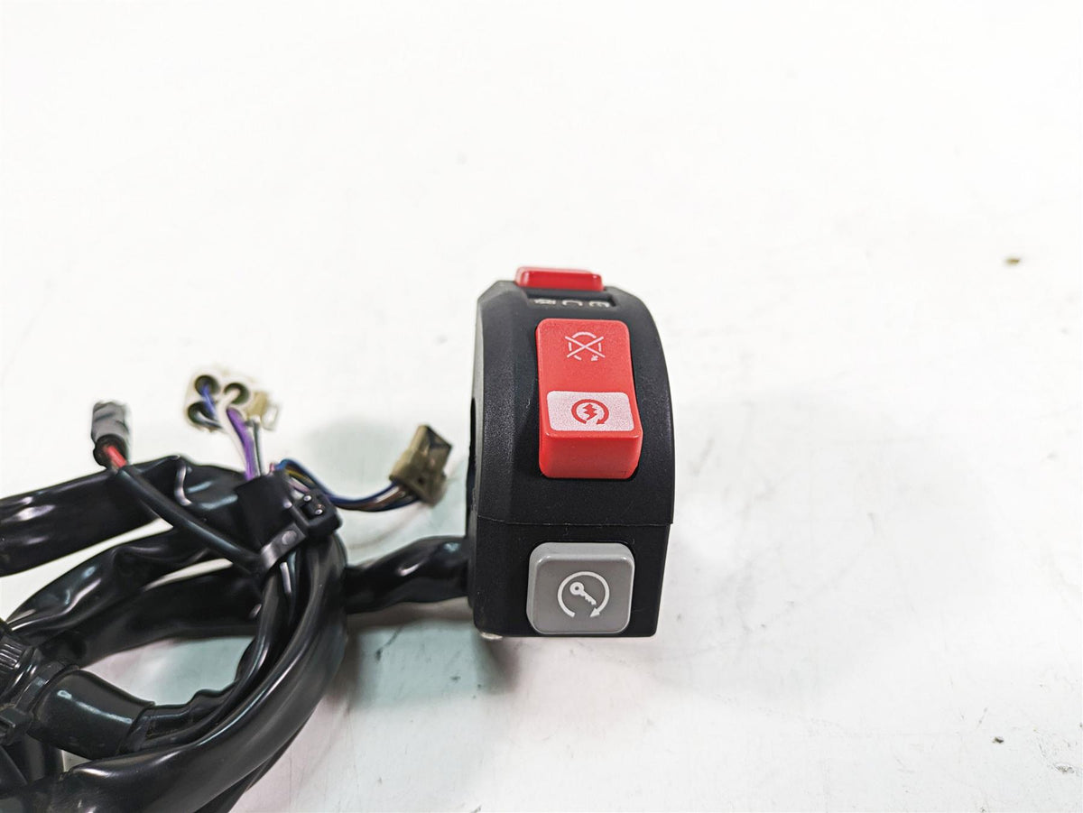 2020 KTM 1290 Super Adventure R Right Hand Start Stop Control Switch 61411174100 {{ shop.shopifyCountryName }} - Mototech271
