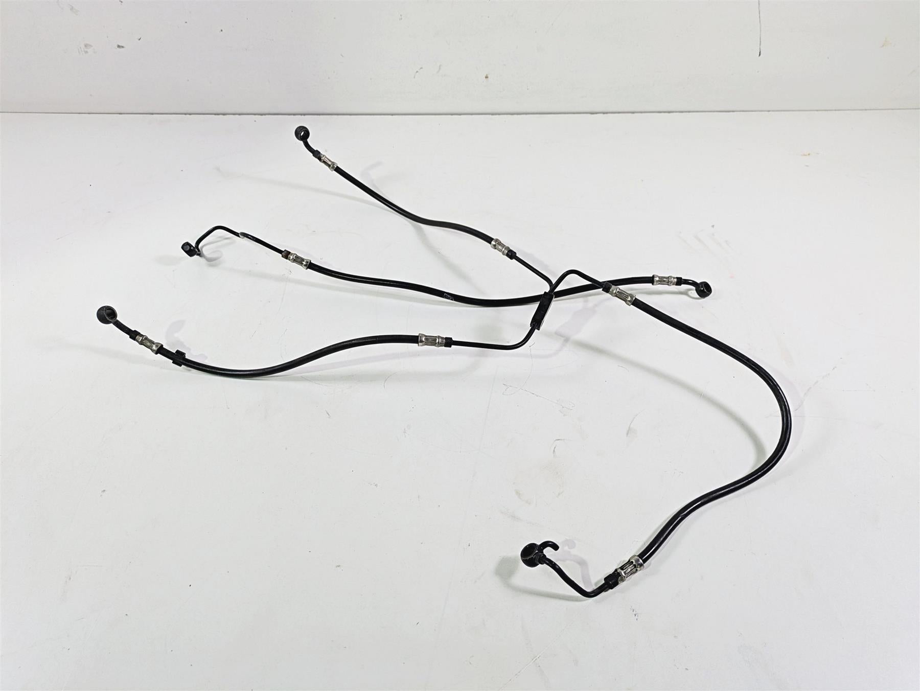 2016 Harley VRSCDX Night Rod Front Abs Brake Line Set 41800135 41800136