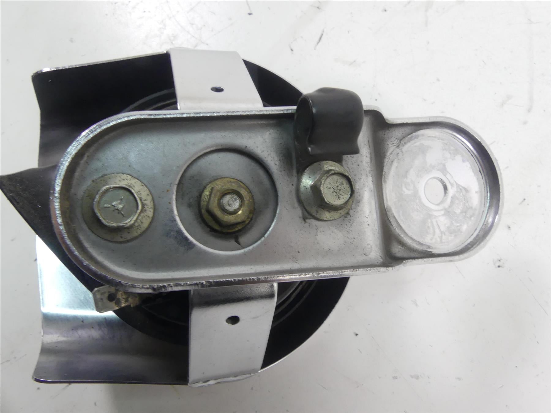 2004 Harley Softail FXSTD SE CVO Deuce Horn & Chrome Cover 69335-03A {{ shop.shopifyCountryName }} - Mototech271