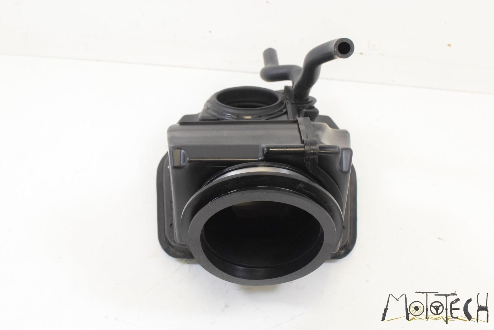 2019 Indian Scout Airbox Air Box Cleaner Breather Filter Housing 5453256-01 {{ shop.shopifyCountryName }} - Mototech271