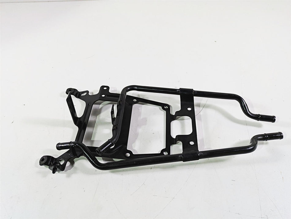 2017 Harley Touring FLHTKSE CVO E-Glide Coolant Crossover Hose Mount 12700091A {{ shop.shopifyCountryName }} - Mototech271