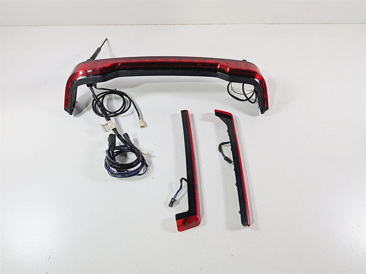 2018 Harley Touring FLHTCU Electra Glide Rear Trunk Tail Light Set 67800093-Mototech271