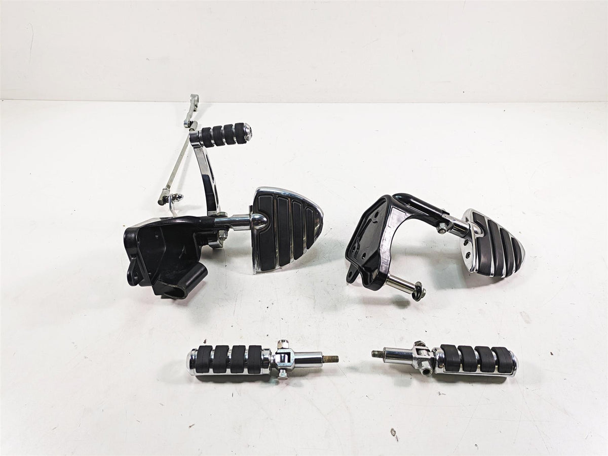 2000 Harley FXSTS Softail Springer Front Rear Footpeg & Shifter Set 33683-00 {{ shop.shopifyCountryName }} - Mototech271
