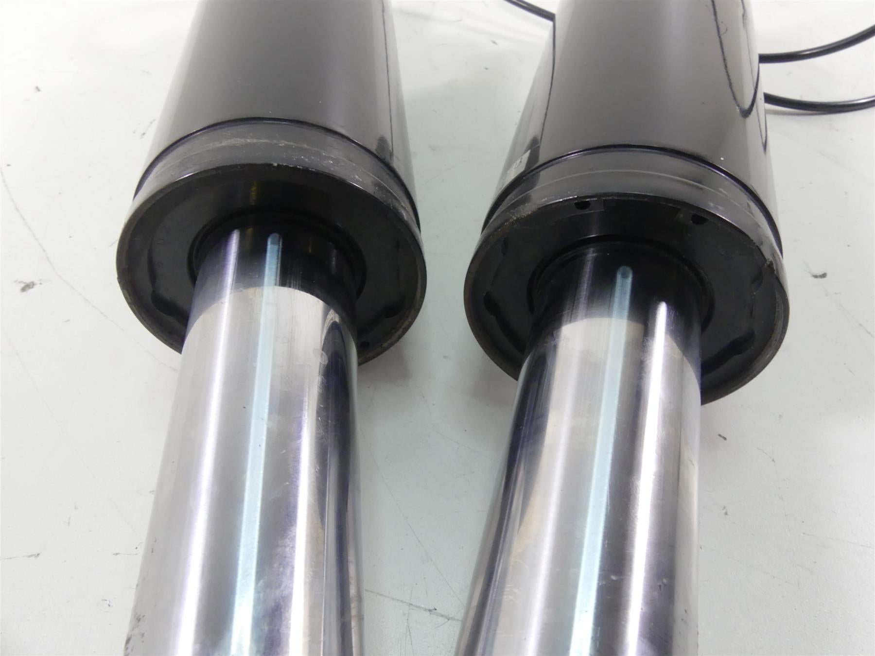 2002 Harley Touring FLHRCI Road King 13" Air Ride Rear Shock Damper 54565-97B {{ shop.shopifyCountryName }} - Mototech271