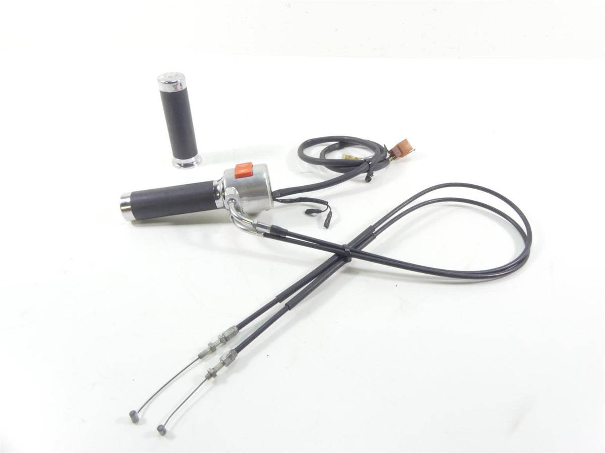 2003 Honda VT1100 C2 Shadow Sabre Right Control Switch & Throttle 35013-MAH-A02 {{ shop.shopifyCountryName }} - Mototech271