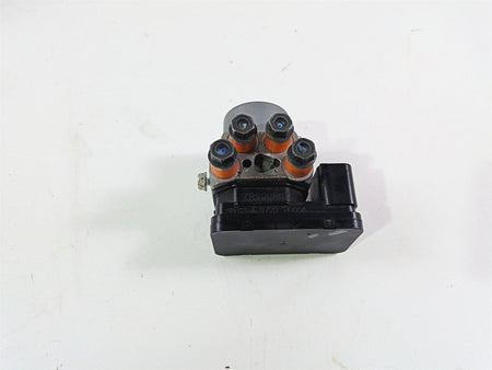 2020 Kawasaki Z900 ZR900 Abs Brake Pump Unit Module 16082-0810 {{ shop.shopifyCountryName }} - Mototech271