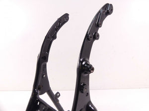 2013 Harley Touring FLTRU Road Glide Straight Subframe Sub Frame 48079-09BHP