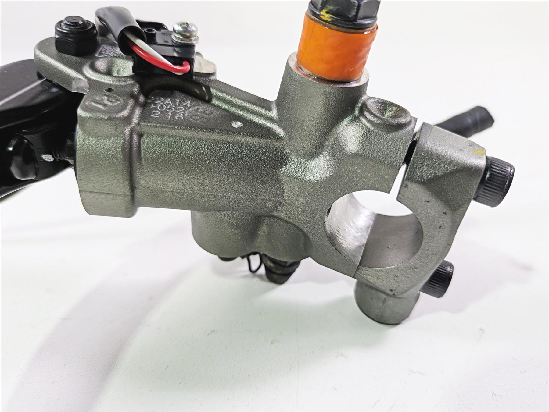 2022 Ducati Streetfighter V2 Brembo Front Radial Brake Master Cylinder 62441411A {{ shop.shopifyCountryName }} - Mototech271