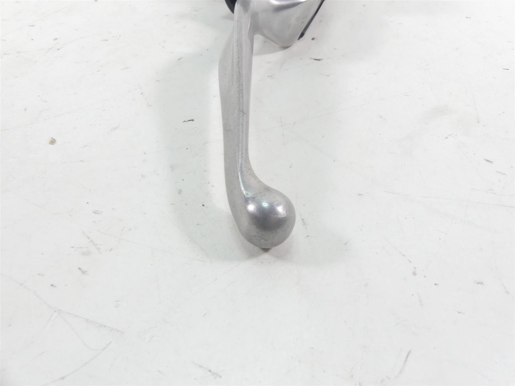 2009 Harley FXDF Dyna Fat Bob Front Brake Master Cylinder 11/16 45170-08F {{ shop.shopifyCountryName }} - Mototech271