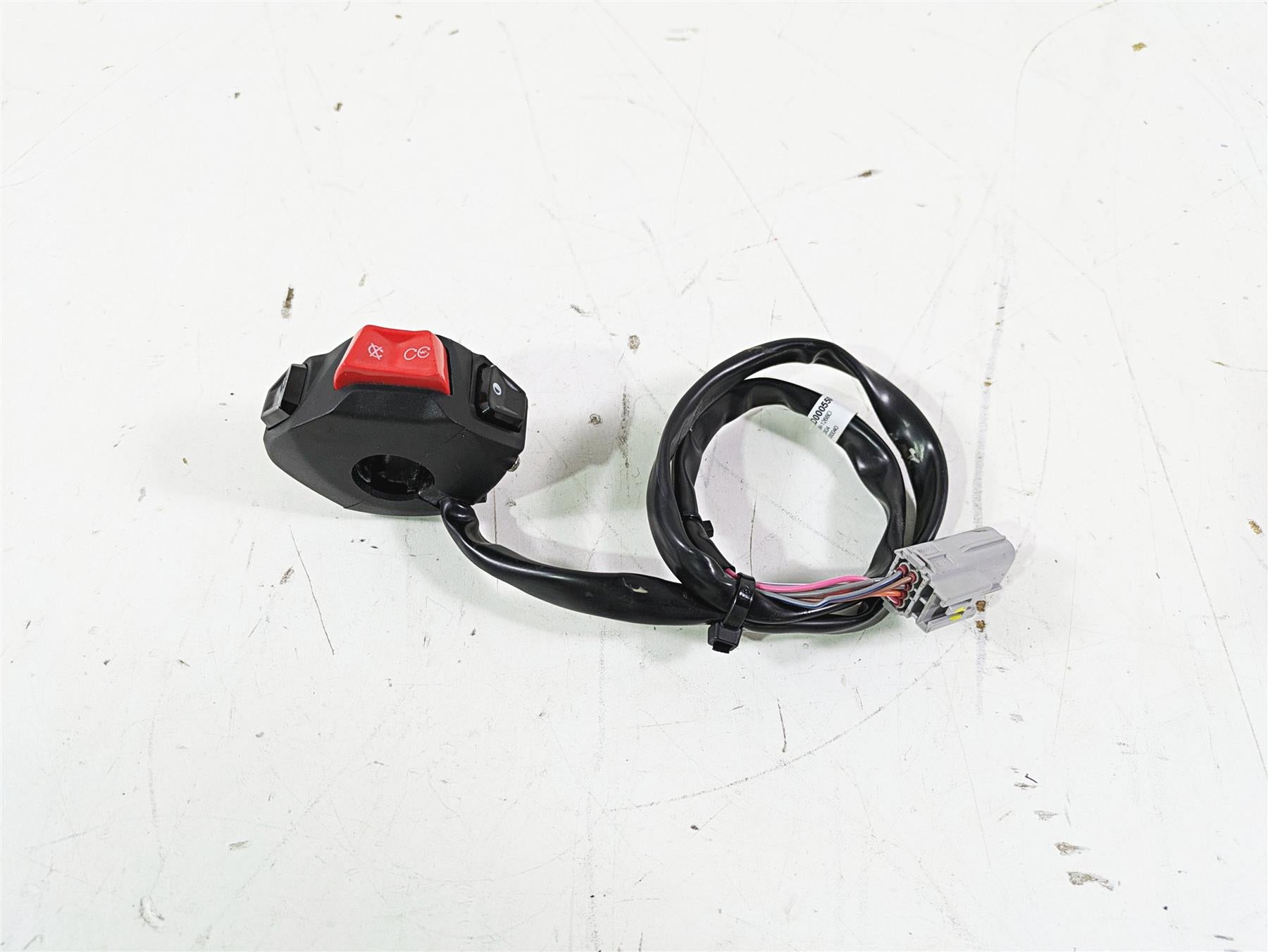2021 Aprilia RS660 Light Right Hand Control Switch 2D000550 {{ shop.shopifyCountryName }} - Mototech271