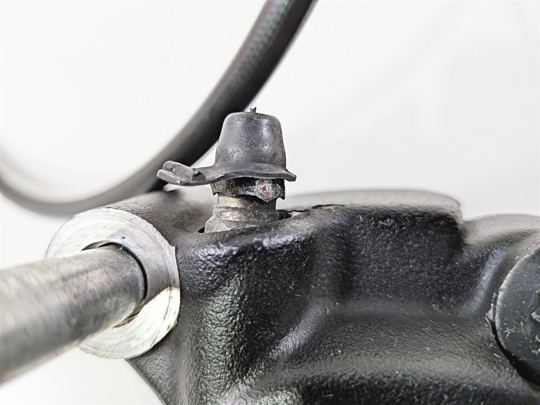 2009 Harley FXCWC Softail Rocker Front Brake Caliper + Line - Read 44464-08 {{ shop.shopifyCountryName }} - Mototech271