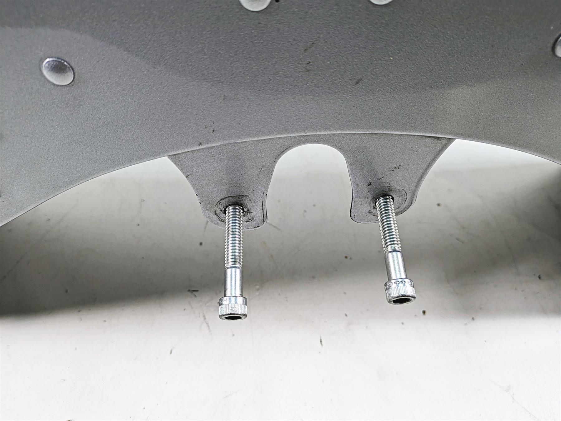 2012 Harley FLD Dyna Switchback Front Fender Brilliant Silver Pearl 59962-10 {{ shop.shopifyCountryName }} - Mototech271