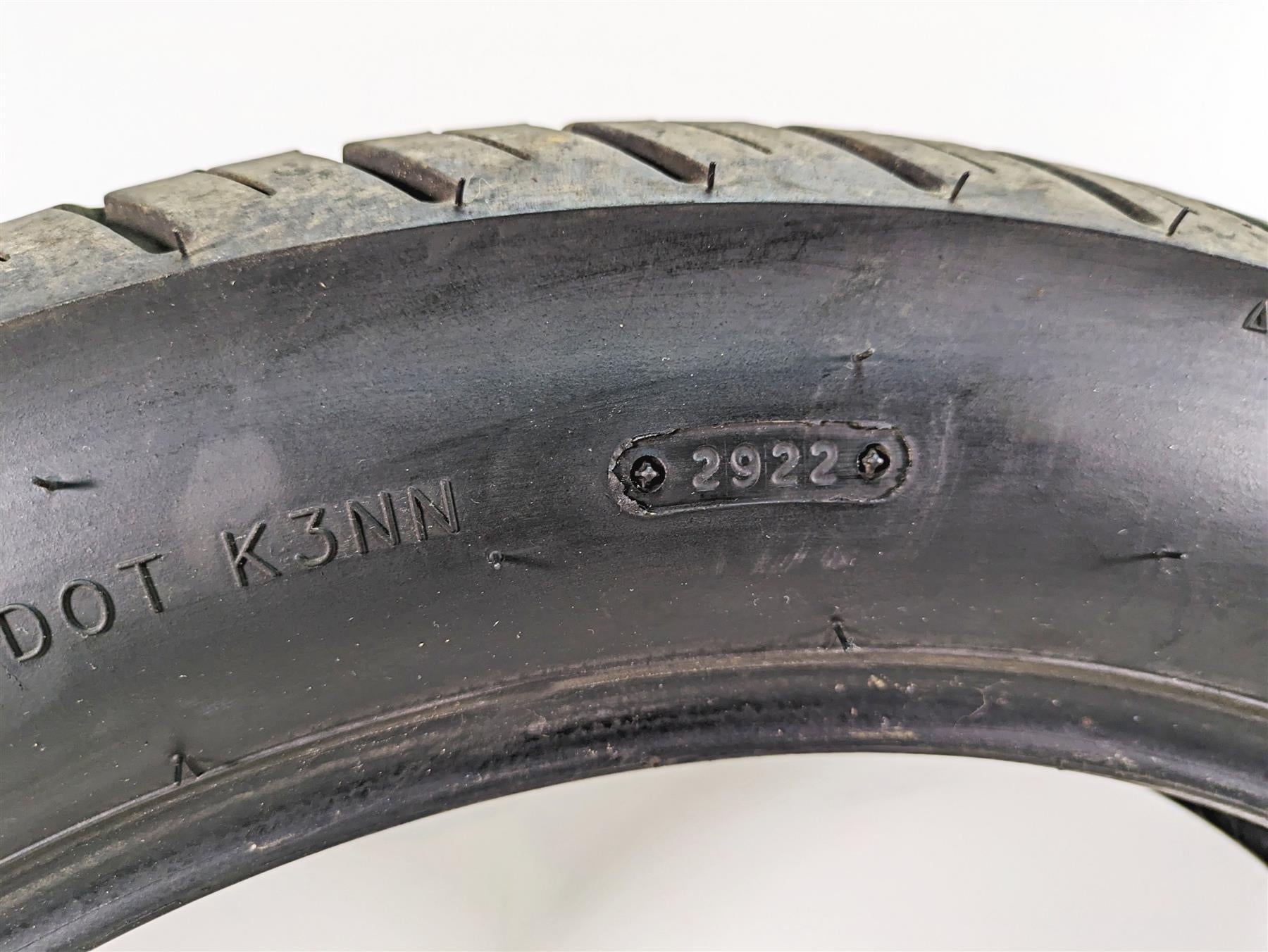 Used Motorcycle Front Tire Kenda Kruz K673F 120/90-18 DOT2922 106A2018 {{ shop.shopifyCountryName }} - Mototech271
